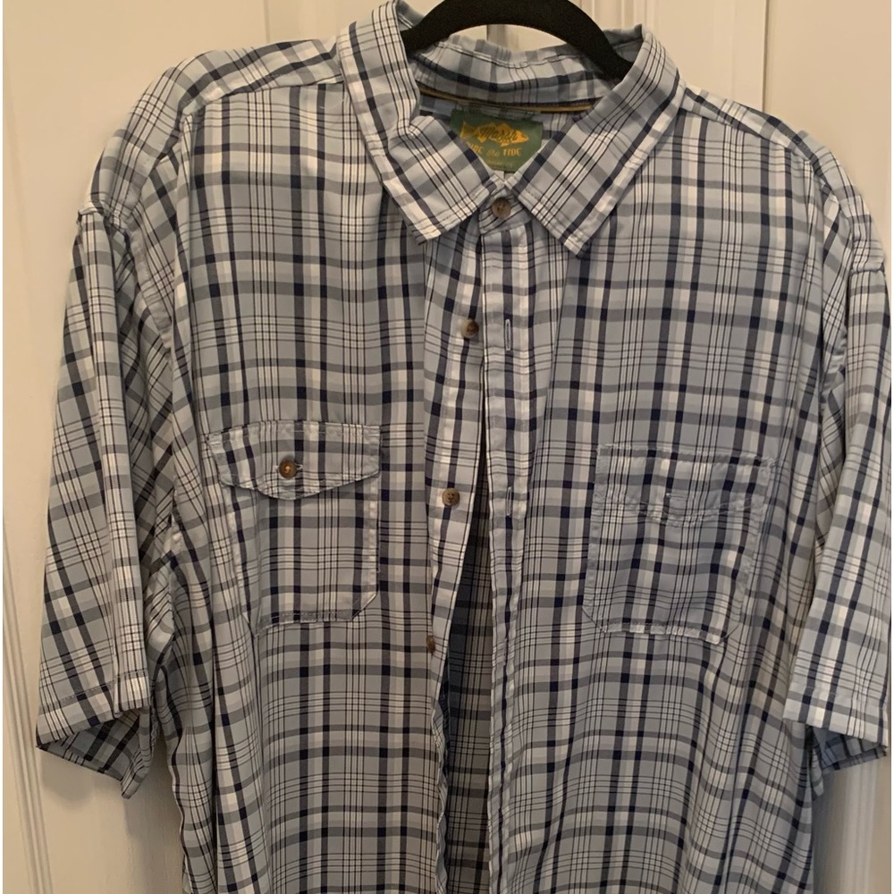Marsh Button up fishing shirt XXL. In great shape worn maybe twice.